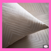 Load image into Gallery viewer, Cocktail Duvet Set In Ivory By Laurence Llewelyn-Bowen