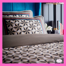 Load image into Gallery viewer, Hero Duvet Set By Laurence Llewelyn-Bowen
