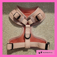 Load image into Gallery viewer, Pink Heart Dog Harness Set