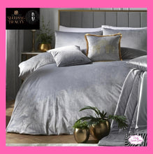 Load image into Gallery viewer, Sleeping Beauty By Laurence Llewelyn-Bowen Montrose Luxury Velvet Duvet Cover Set In Silver