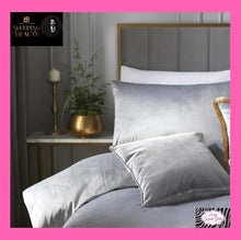 Load image into Gallery viewer, Sleeping Beauty By Laurence Llewelyn-Bowen Montrose Luxury Velvet Duvet Cover Set In Silver