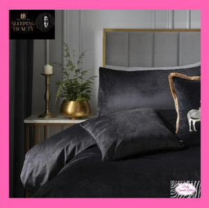 Sleeping Beauty By Laurence Llewelyn-Bowen Montrose Luxury Velvet Duvet Set In Black