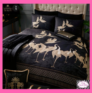 Laurence Llewelyn-Bowen Kireina Duvet Set in black & gold