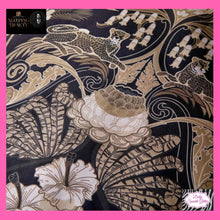 Load image into Gallery viewer, Laurence Llewelyn-Bowen Suburban Jungle Duvet Cover Set in black &amp; gold